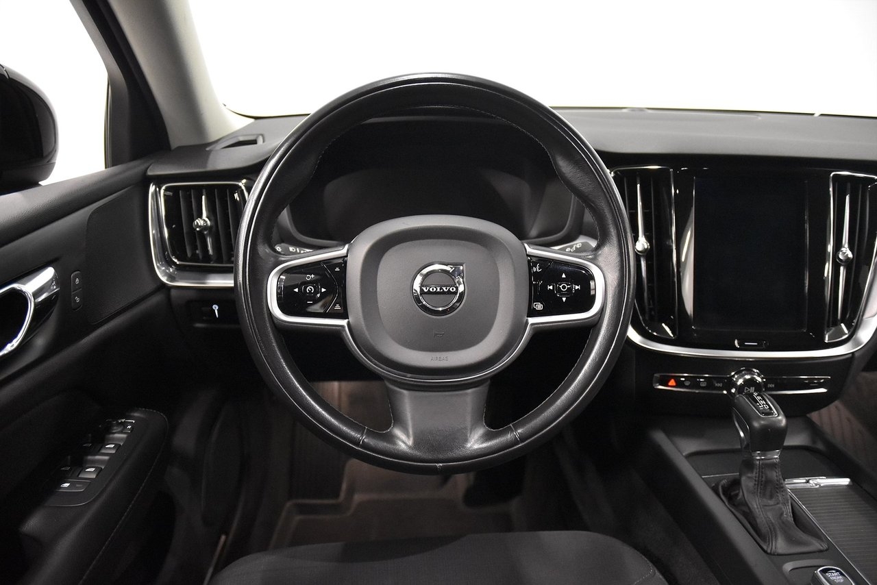 Volvo V60 Cross Country 2019, bild 2/10