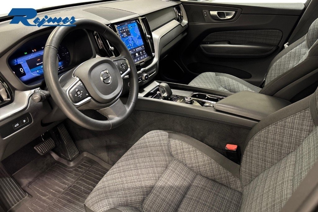Volvo XC60 Recharge T6 II Core Edition 2024, bild 5/23
