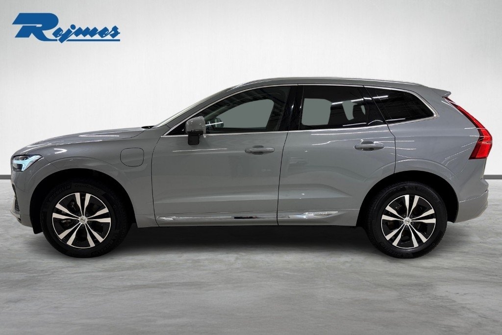 Volvo XC60 Recharge T6 II Core Edition 2024, bild 3/23