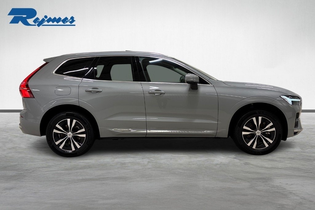 Volvo XC60 Recharge T6 II Core Edition 2024, bild 4/23