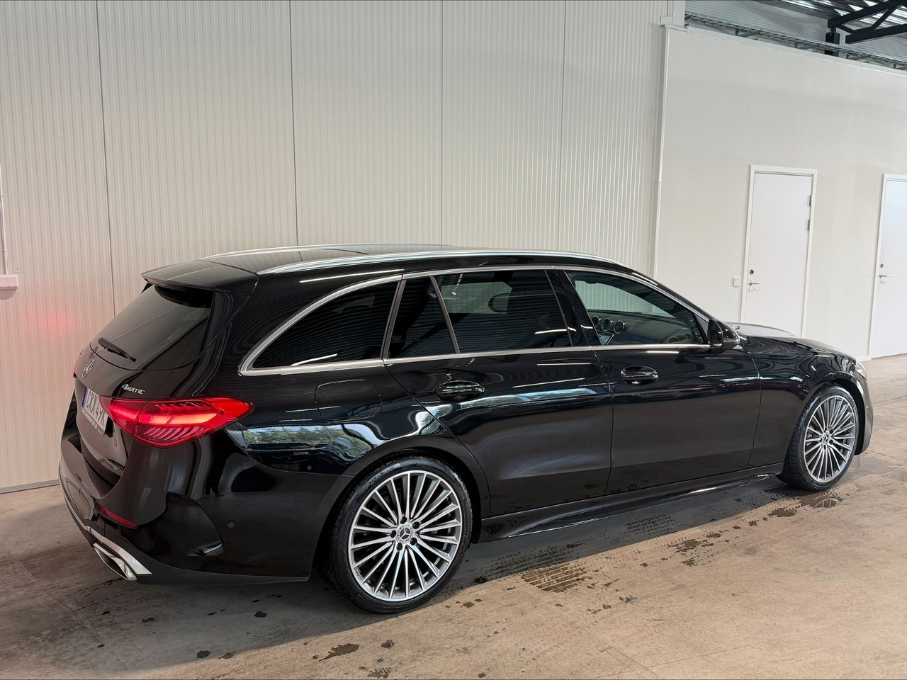 Mercedes-Benz C 220d 4M AMG 2024, bild 6/10