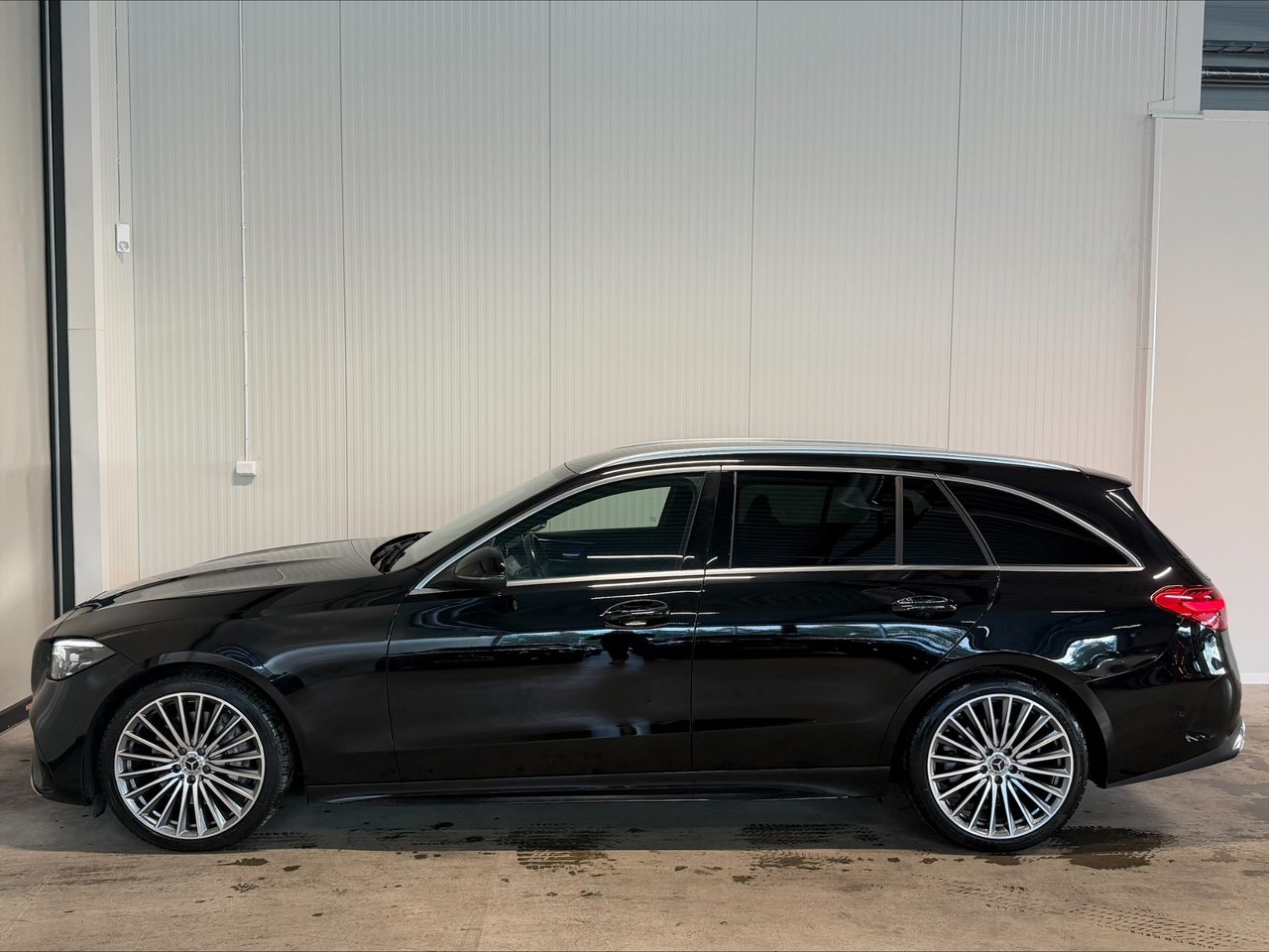 Mercedes-Benz C 220d 4M AMG 2024, bild 5/10