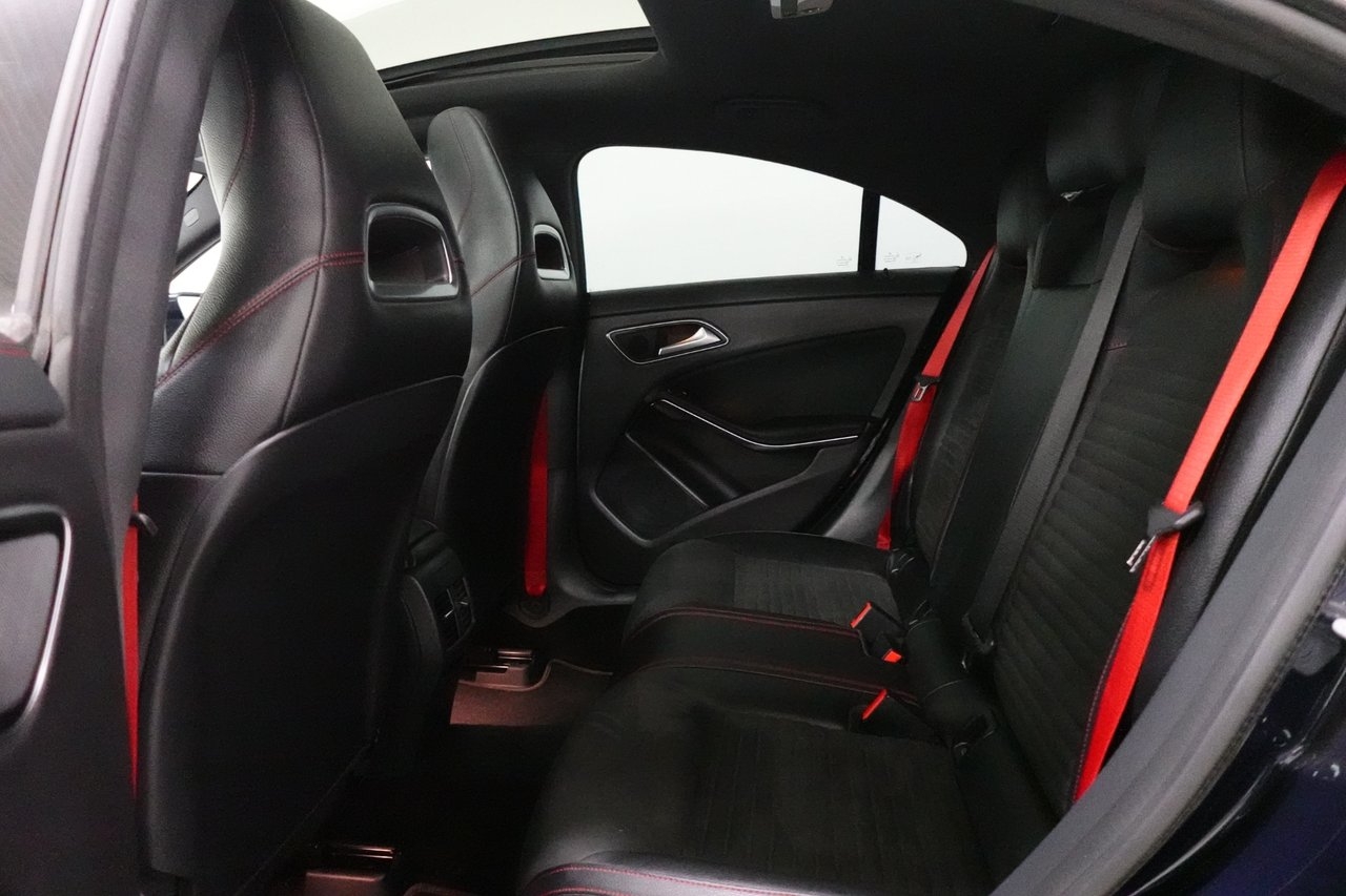 Mercedes-Benz CLA 45 4MATIC Coupé 2017, bild 7/14