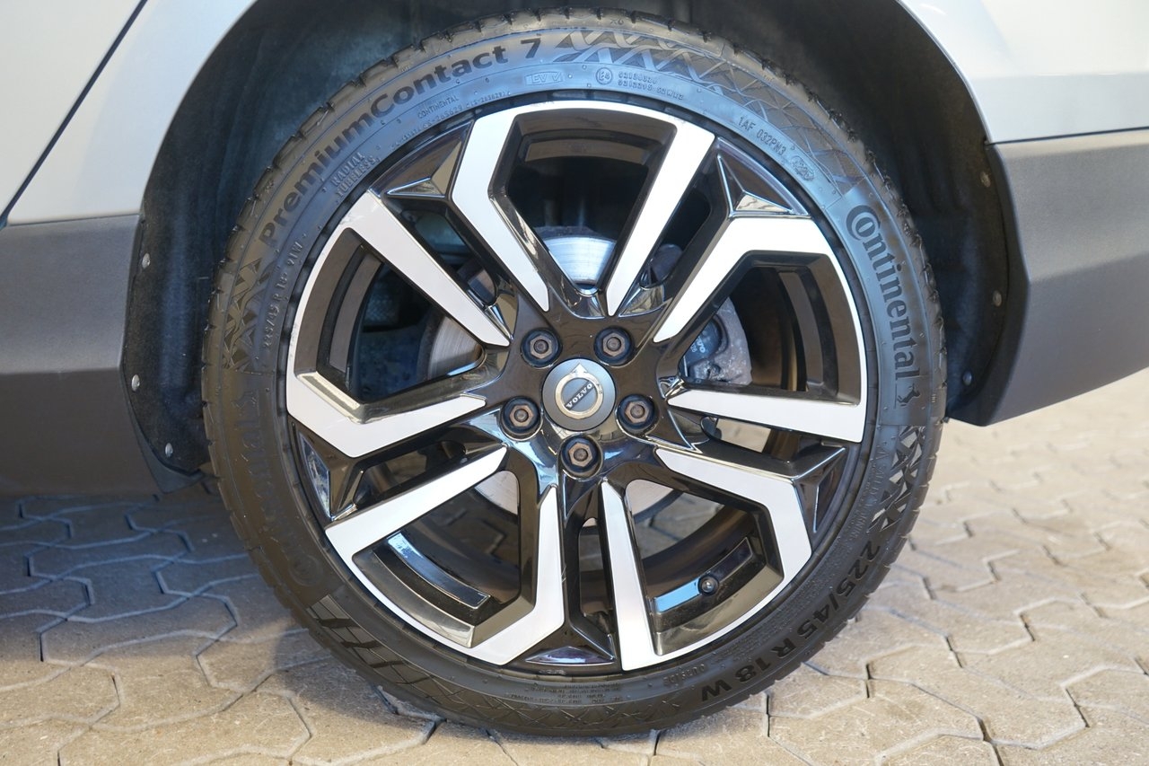 Volvo V40 Cross Country 2017, kuva 5/10