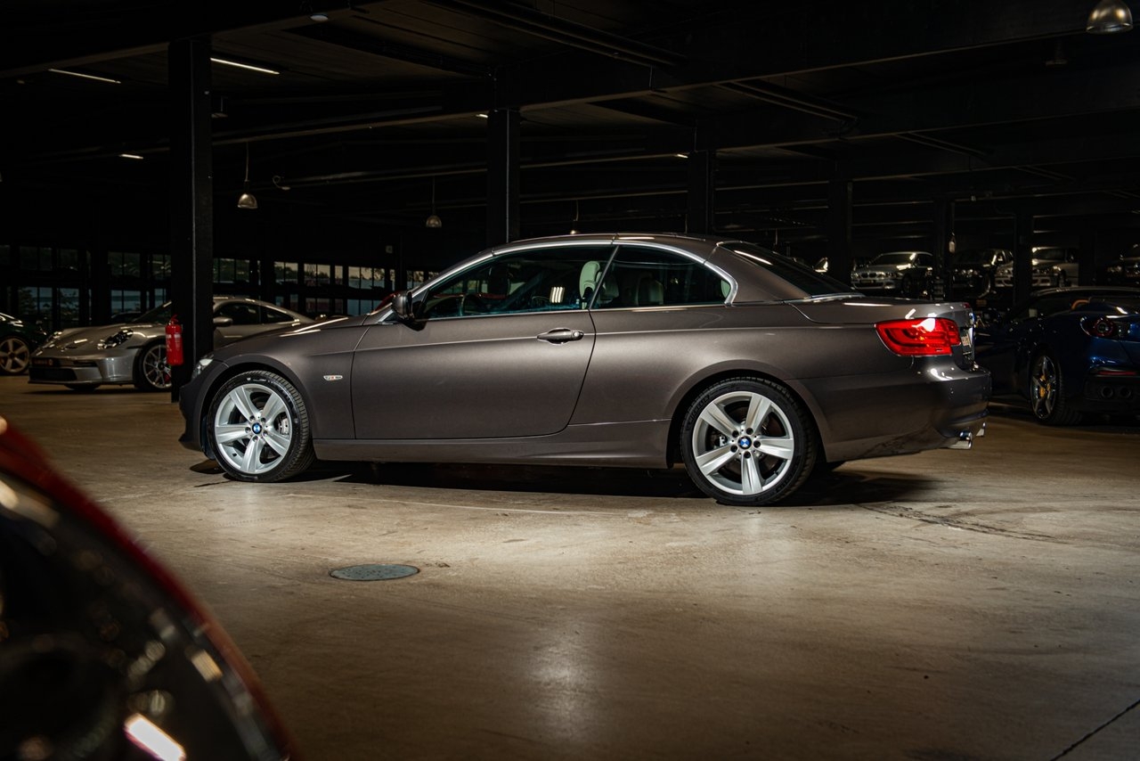 BMW 335 i Convertible / E93 / Sv-såld 2011, photo 4/10