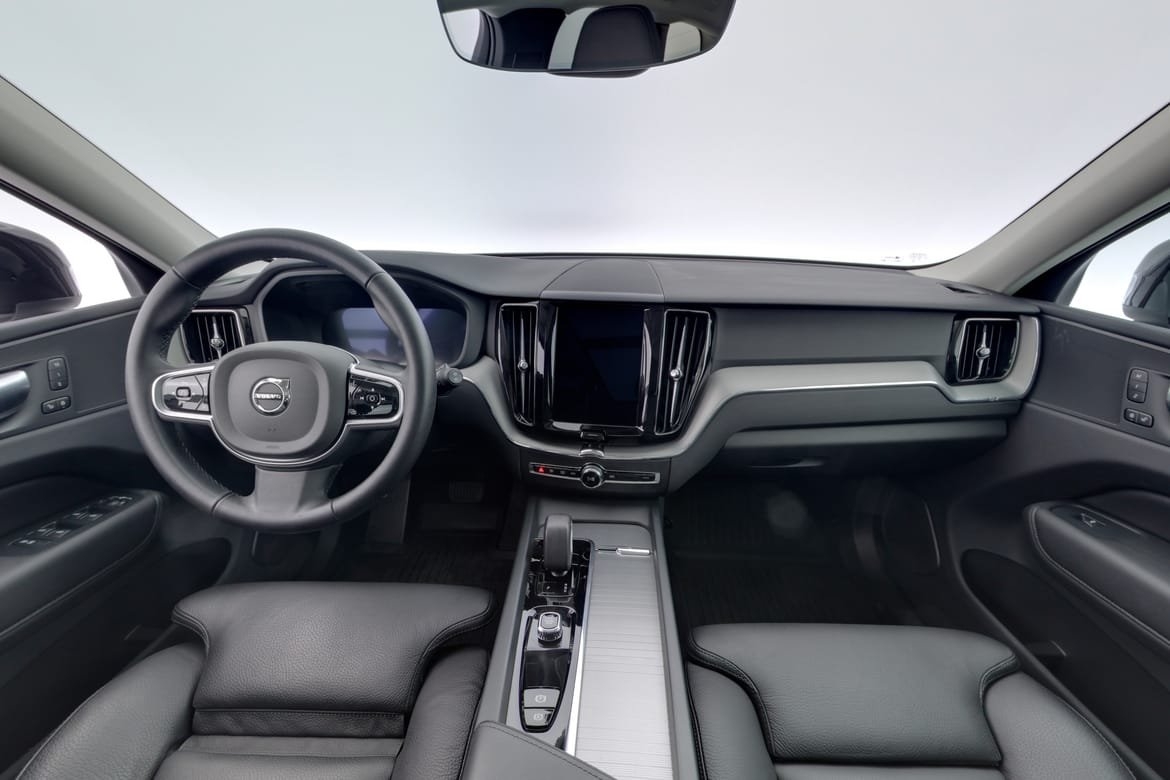 Volvo XC60 T6 Plus Dark Edition 2025, bild 7/10