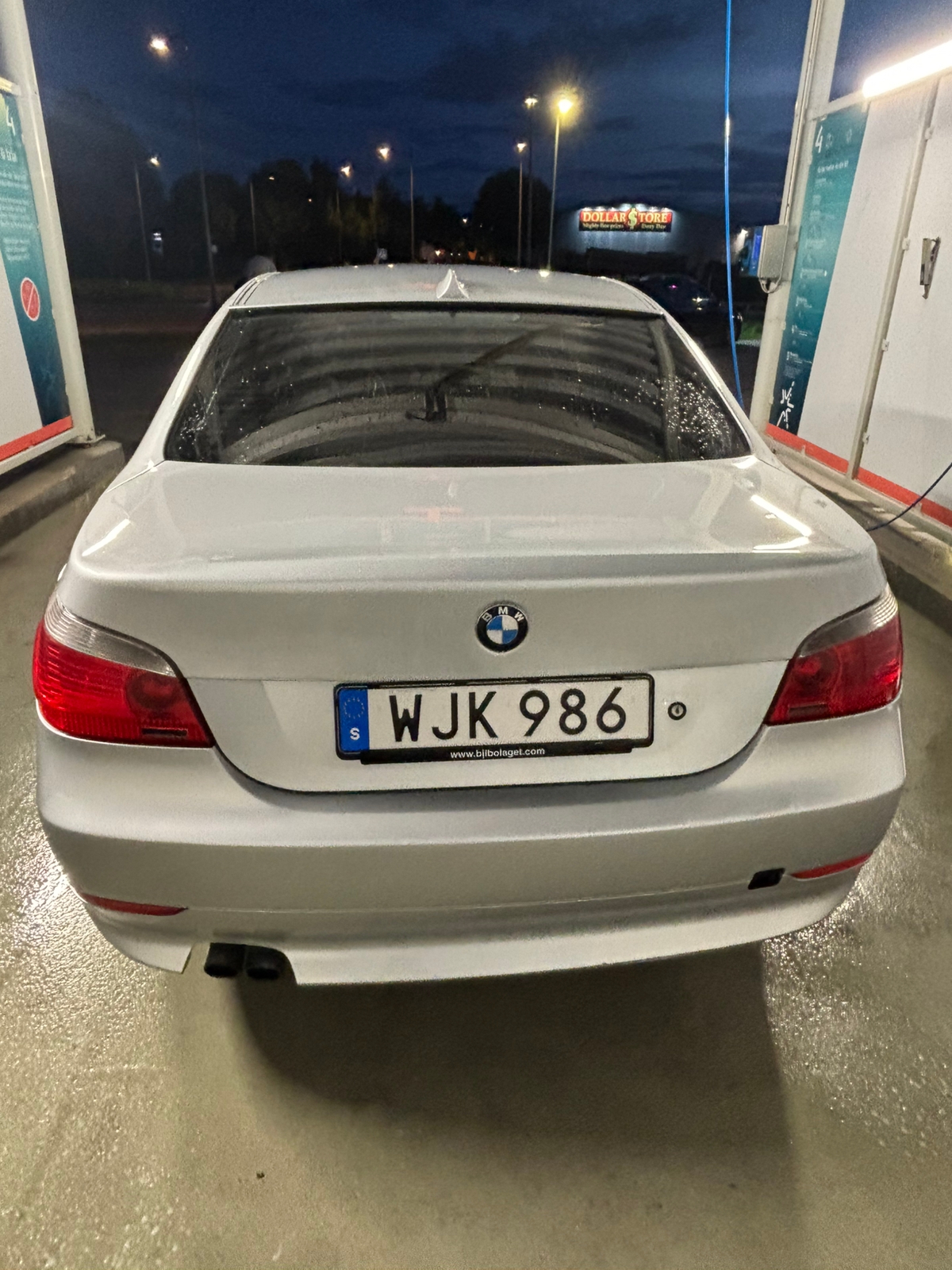 BMW 520i 2005, photo 4/5