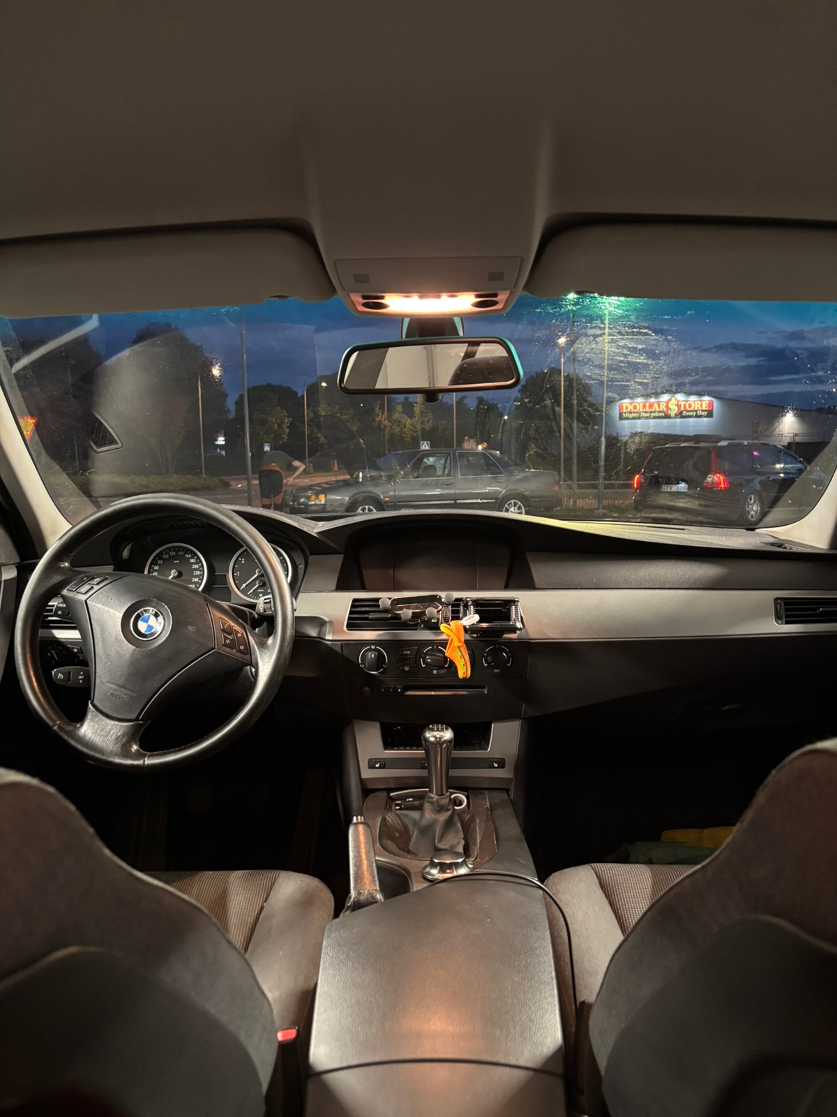BMW 520i 2005, photo 5/5