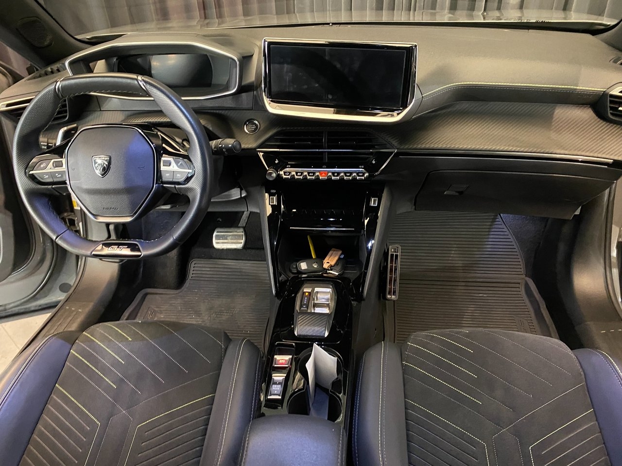 Peugeot 2008 GT Hybrid 145 AUT 2025, kuva 6/10