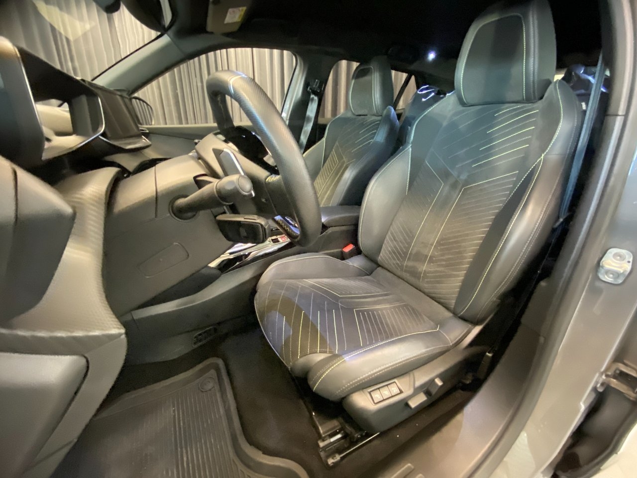 Peugeot 2008 GT Hybrid 145 AUT 2025, kuva 7/10