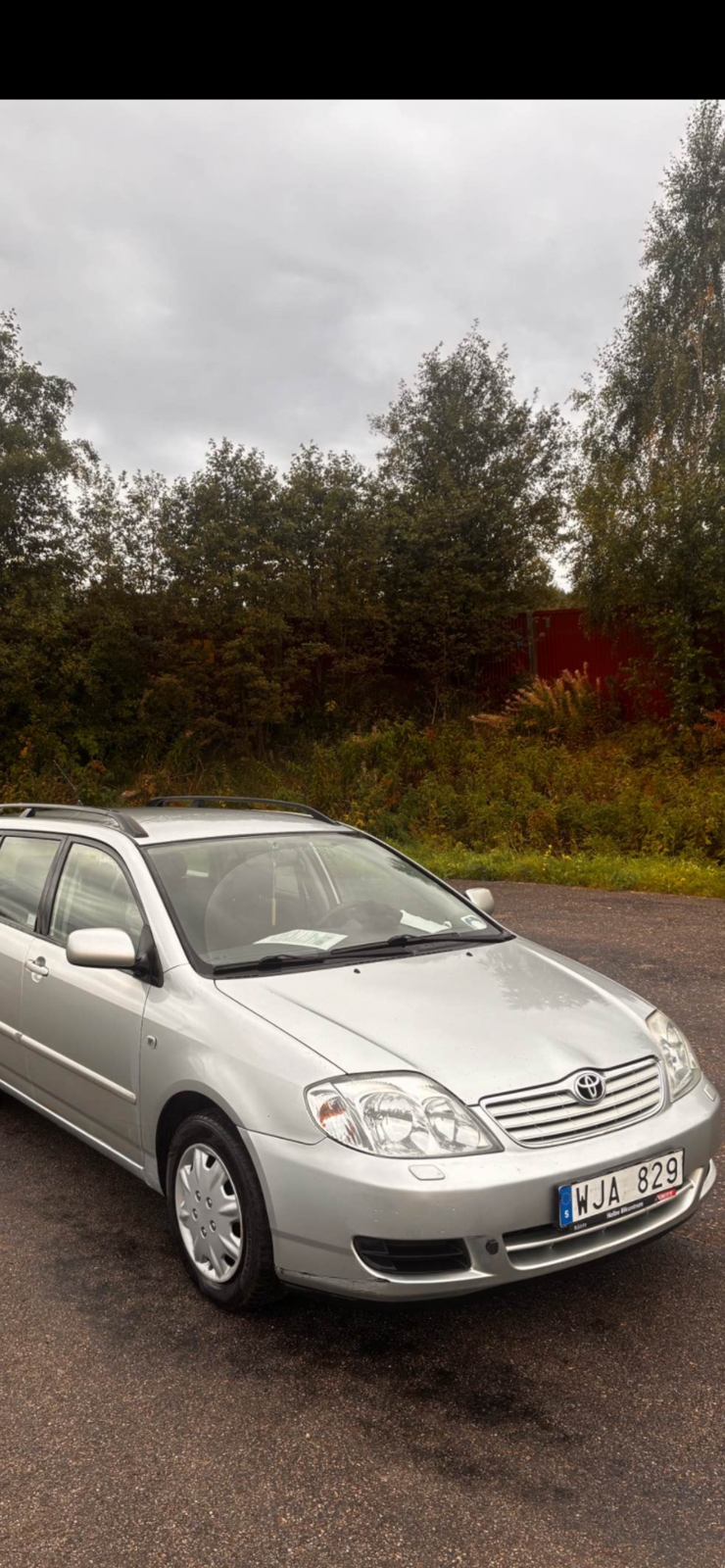 Toyota Corolla Kombi 1.6 VVT-i Manuell 2004, bild 2/5