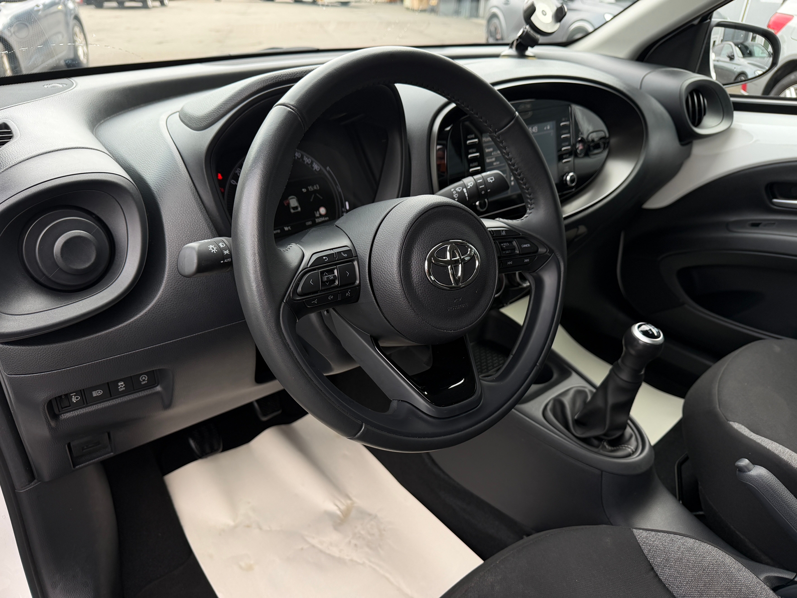 Toyota Aygo X 1.0 VVT-i Manuell 2023, kuva 5/10