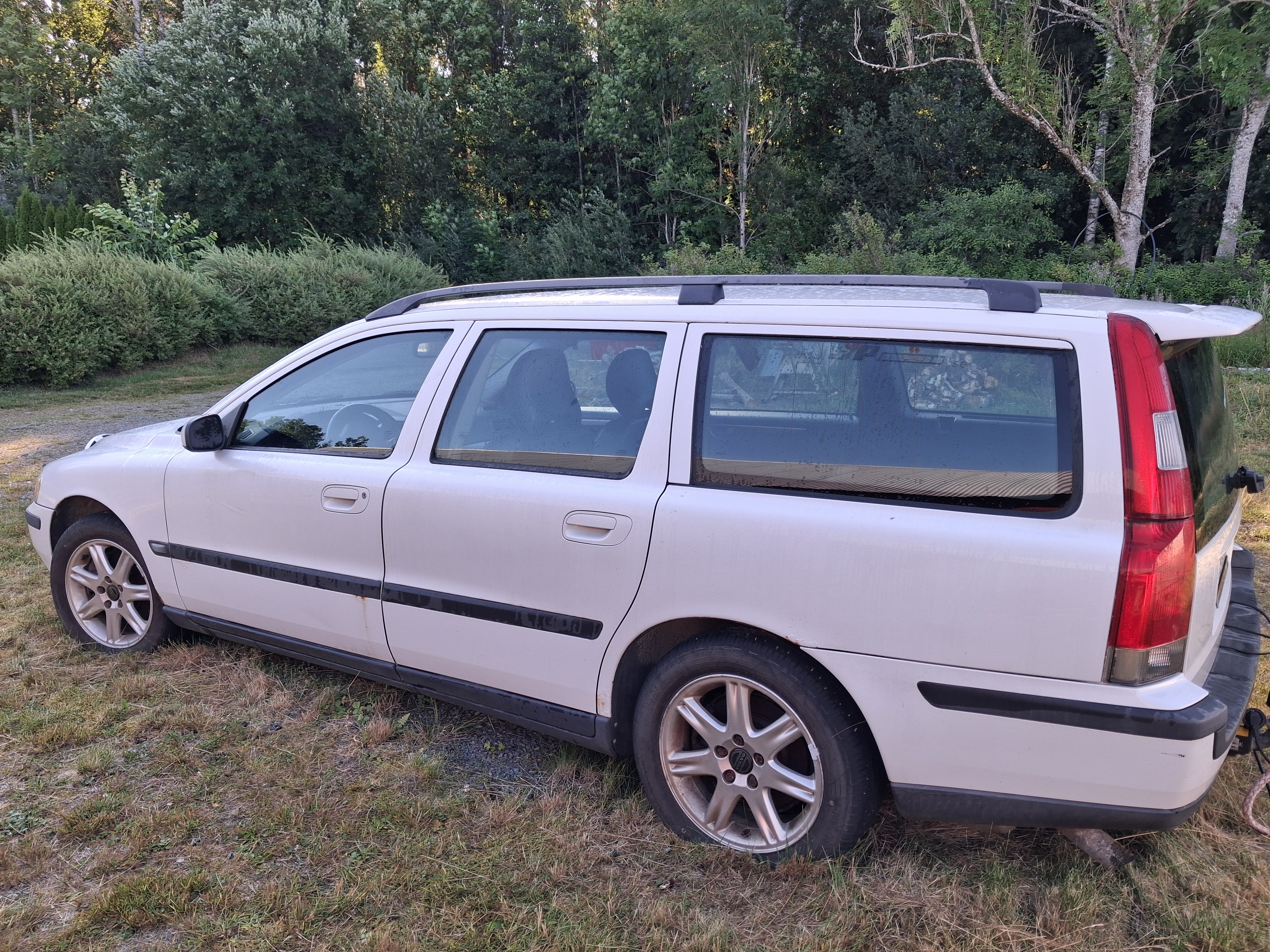 Volvo V70 D5 Manuell 2004, bild 2/3