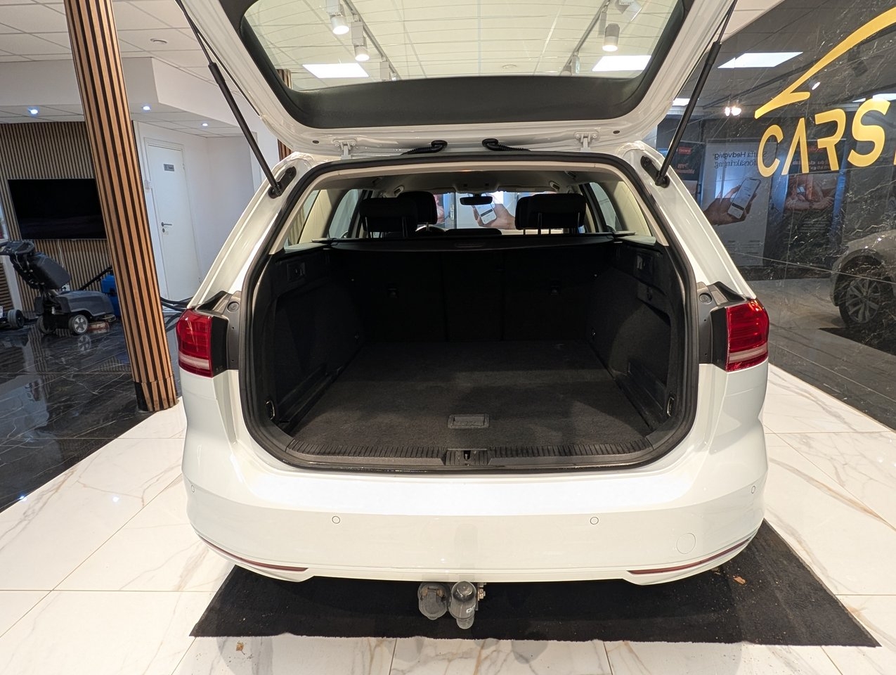 Volkswagen Passat 2018, bild 4/10