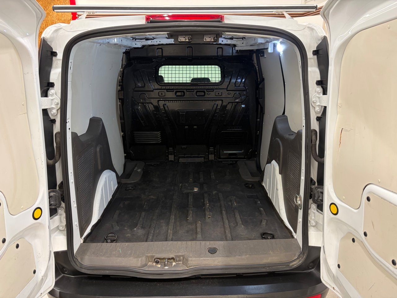 Ford Transit Connect 2019, bild 4/10