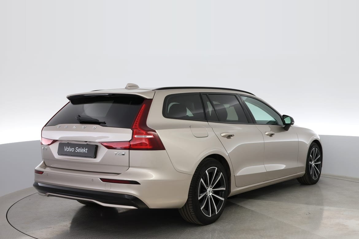 Volvo V60 T6 Plus Dark Edition 2025, bild 4/10
