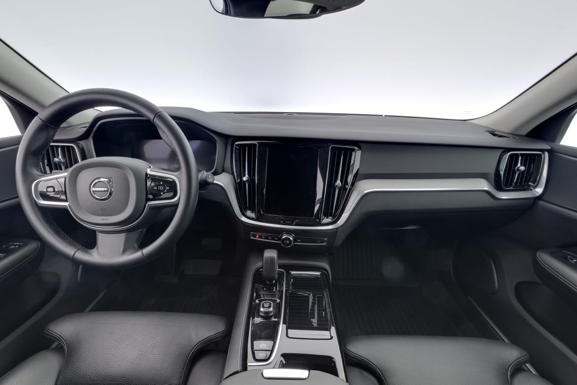 Volvo V60 T6 Plus Dark Edition 2025, bild 7/10