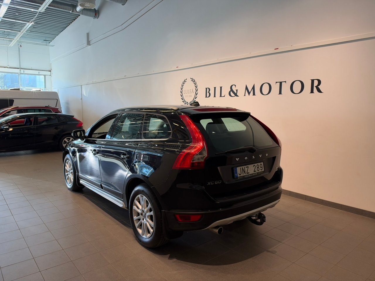 Volvo XC60 2.4D AWD Summum 2009, bild 2/10