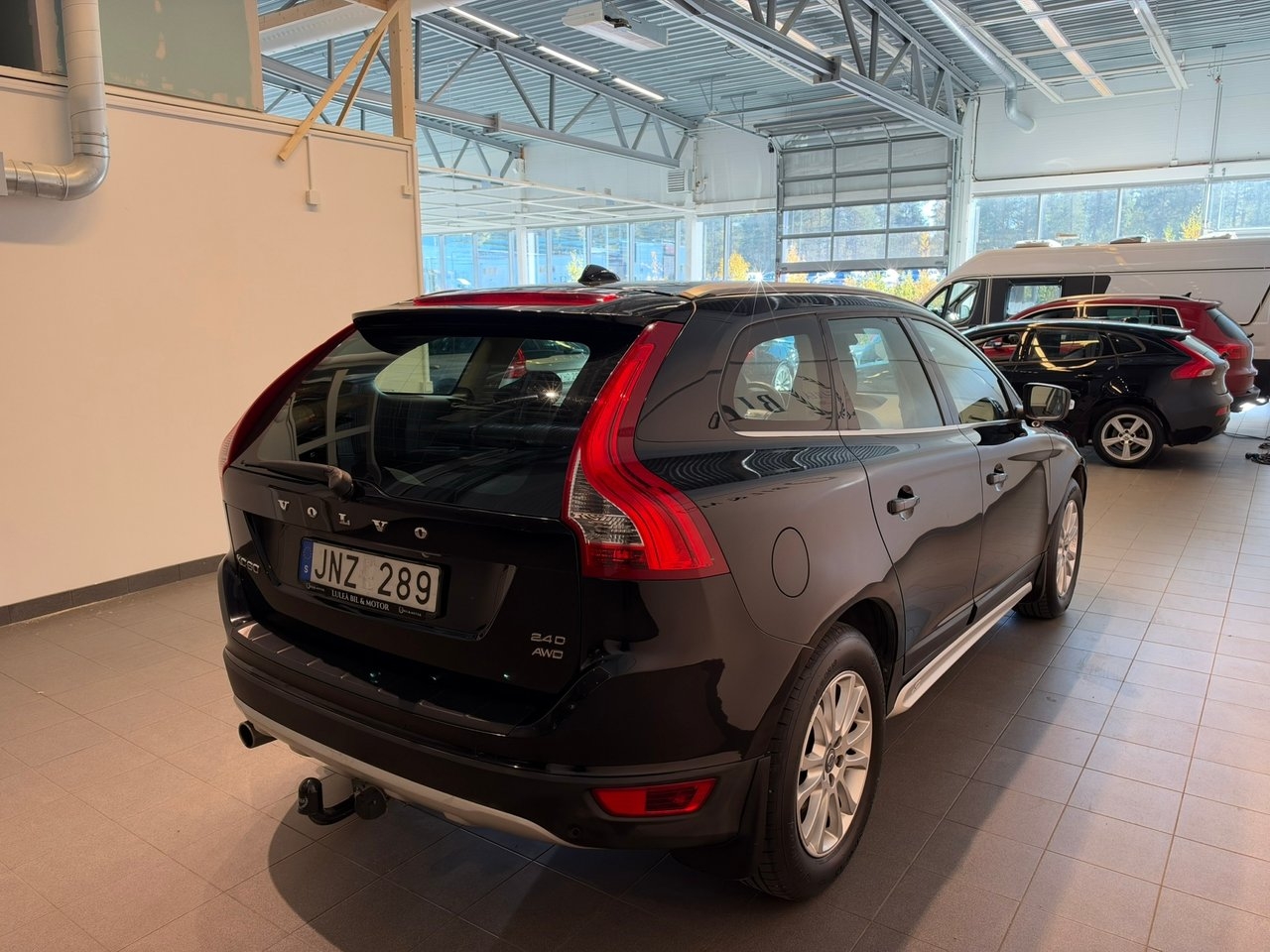 Volvo XC60 2.4D AWD Summum 2009, bild 3/10