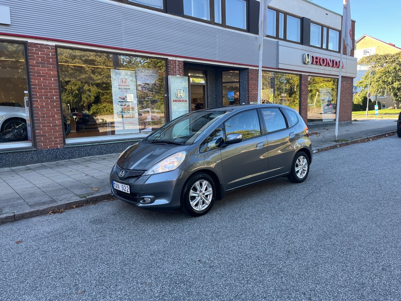 Honda Jazz 1.4 i-VTEC CVT 2012, bild 2/10