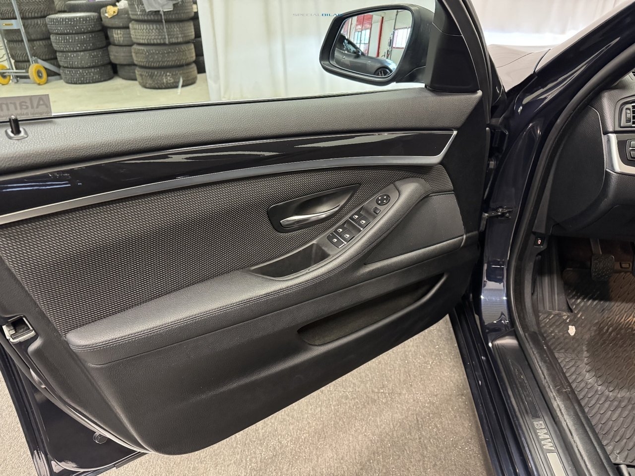 BMW 520 i Sedan 2012, bild 5/10