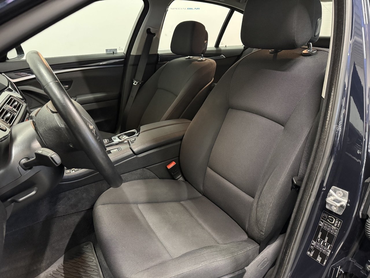 BMW 520 i Sedan 2012, bild 6/10