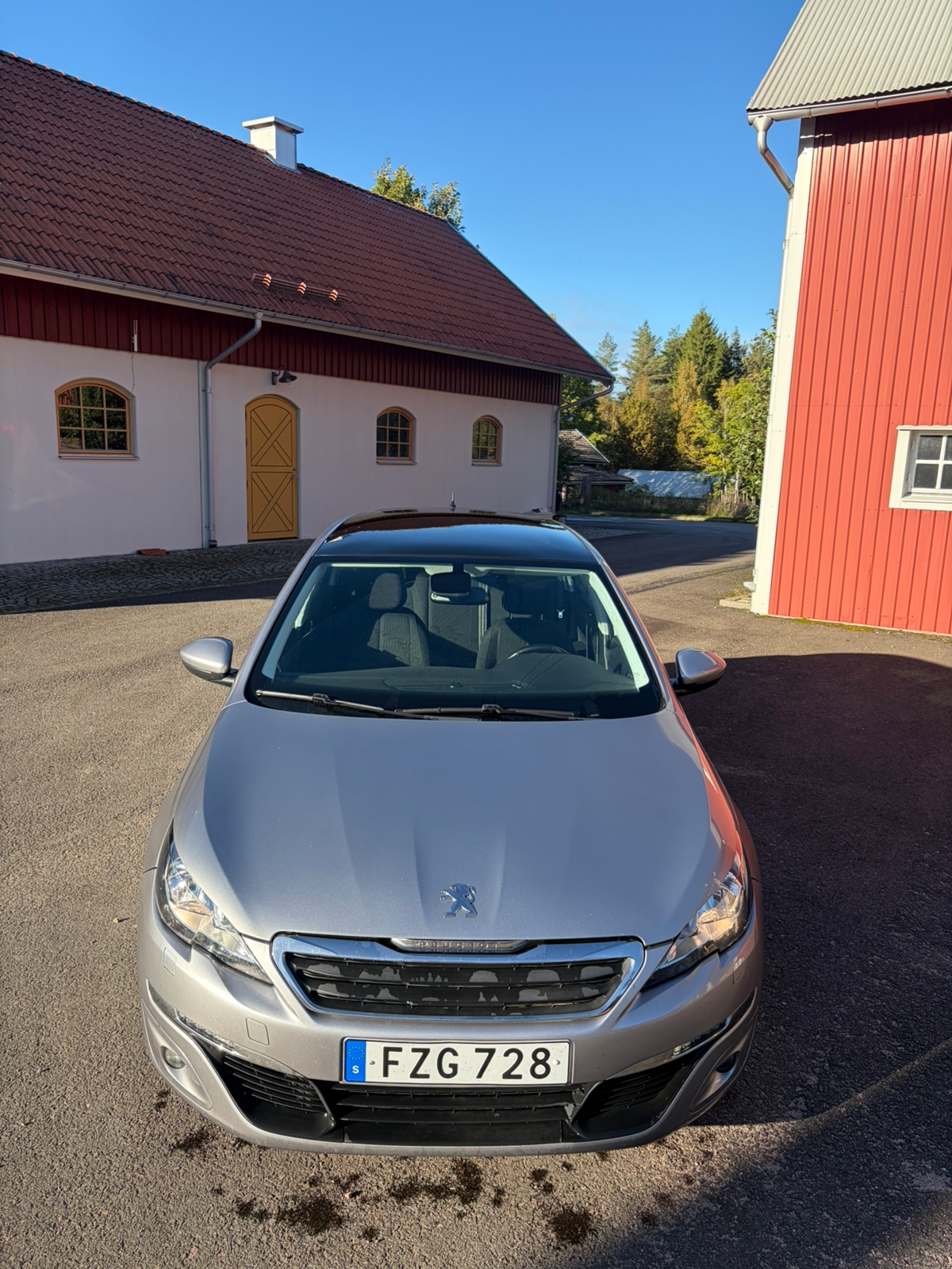 Peugeot 308 SW 1.2 PureTech 110 Manuell 2015, bild 3/4