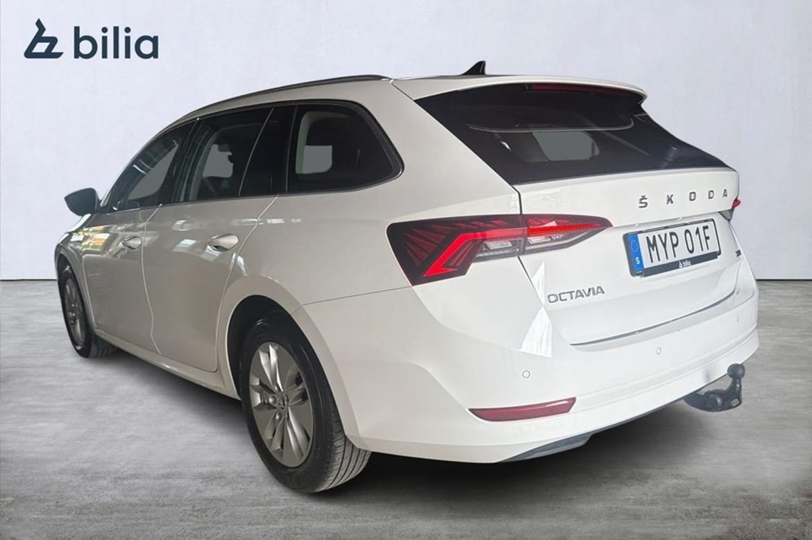 Skoda Octavia COMBI AMBITION 1,0 TSI DSG 2023, bild 2/10