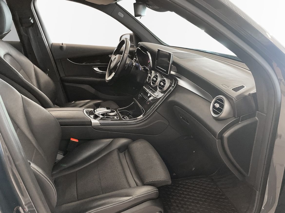 Mercedes-Benz GLC 2016, bild 6/10