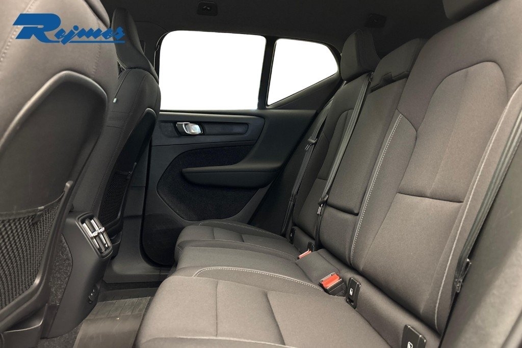 Volvo EX40 2025, kuva 7/10