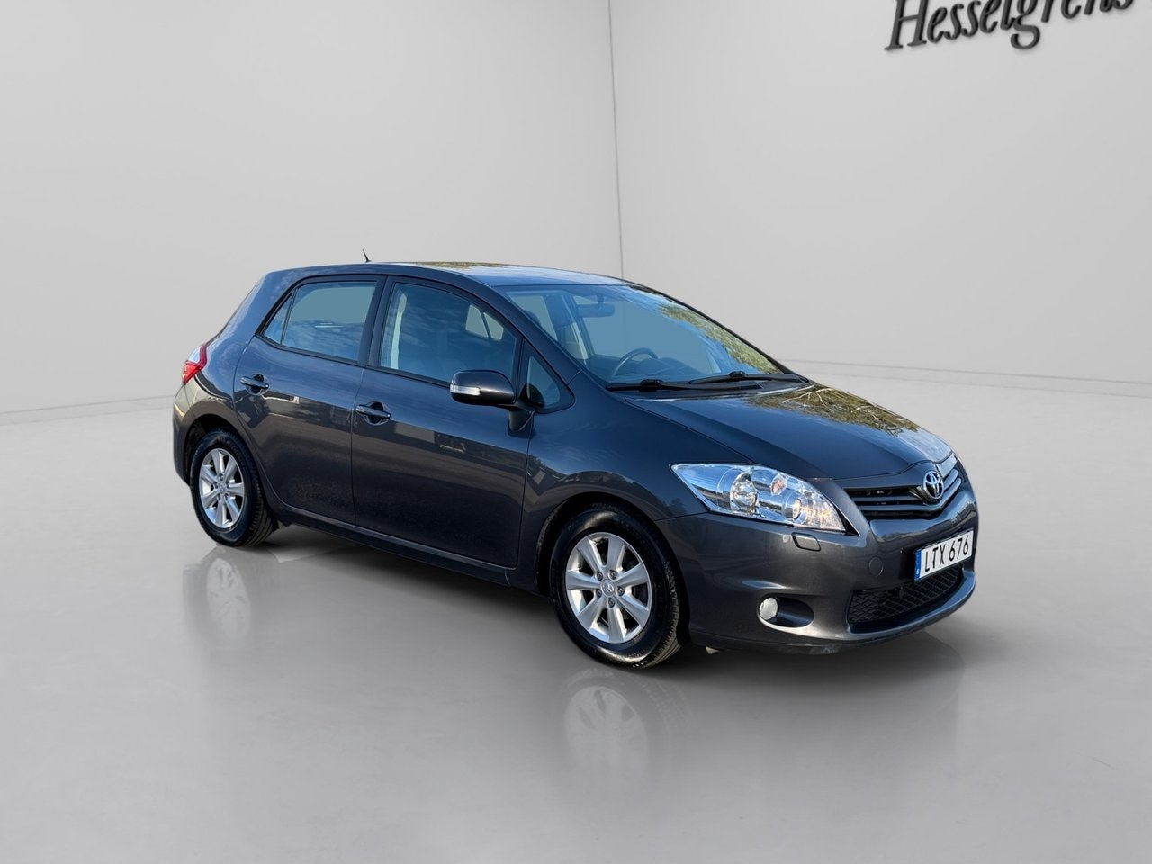 Toyota Auris 1.4 D-4D Plus 90hk 2011, photo 4/10