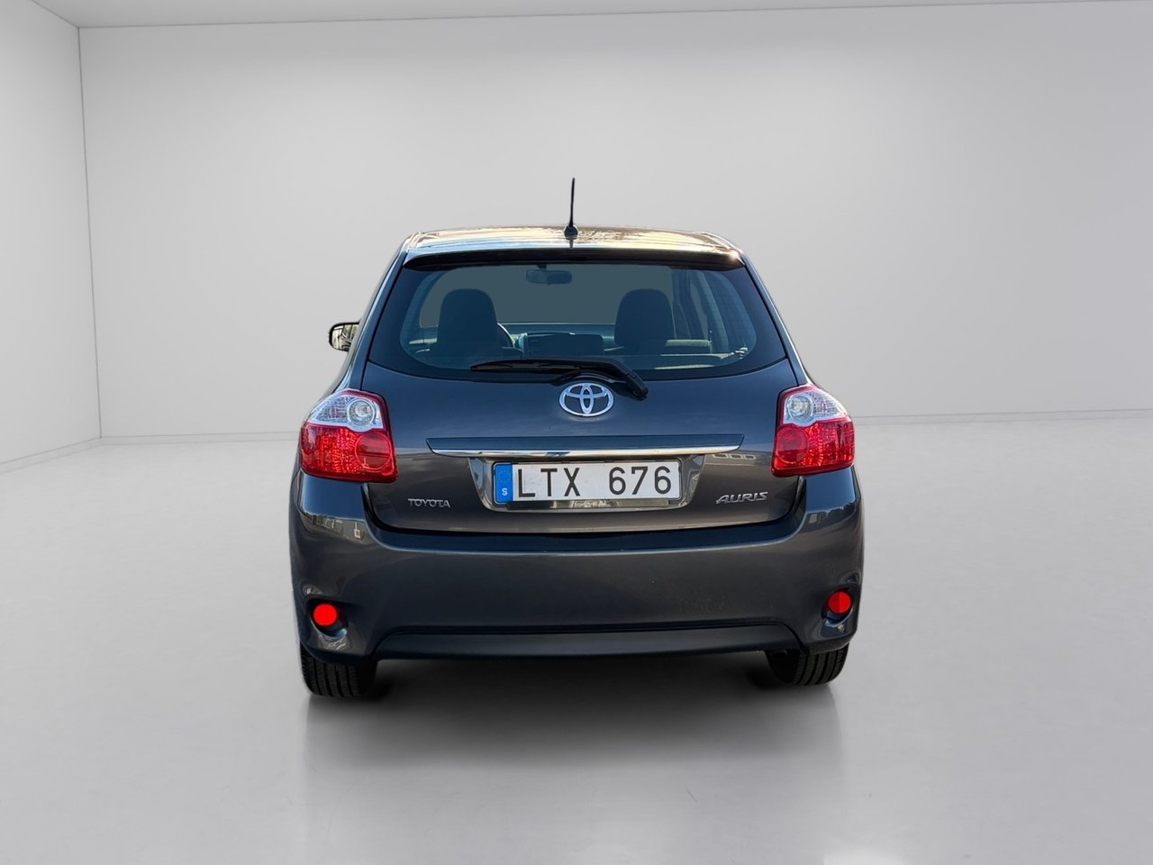 Toyota Auris 1.4 D-4D Plus 90hk 2011, photo 7/10