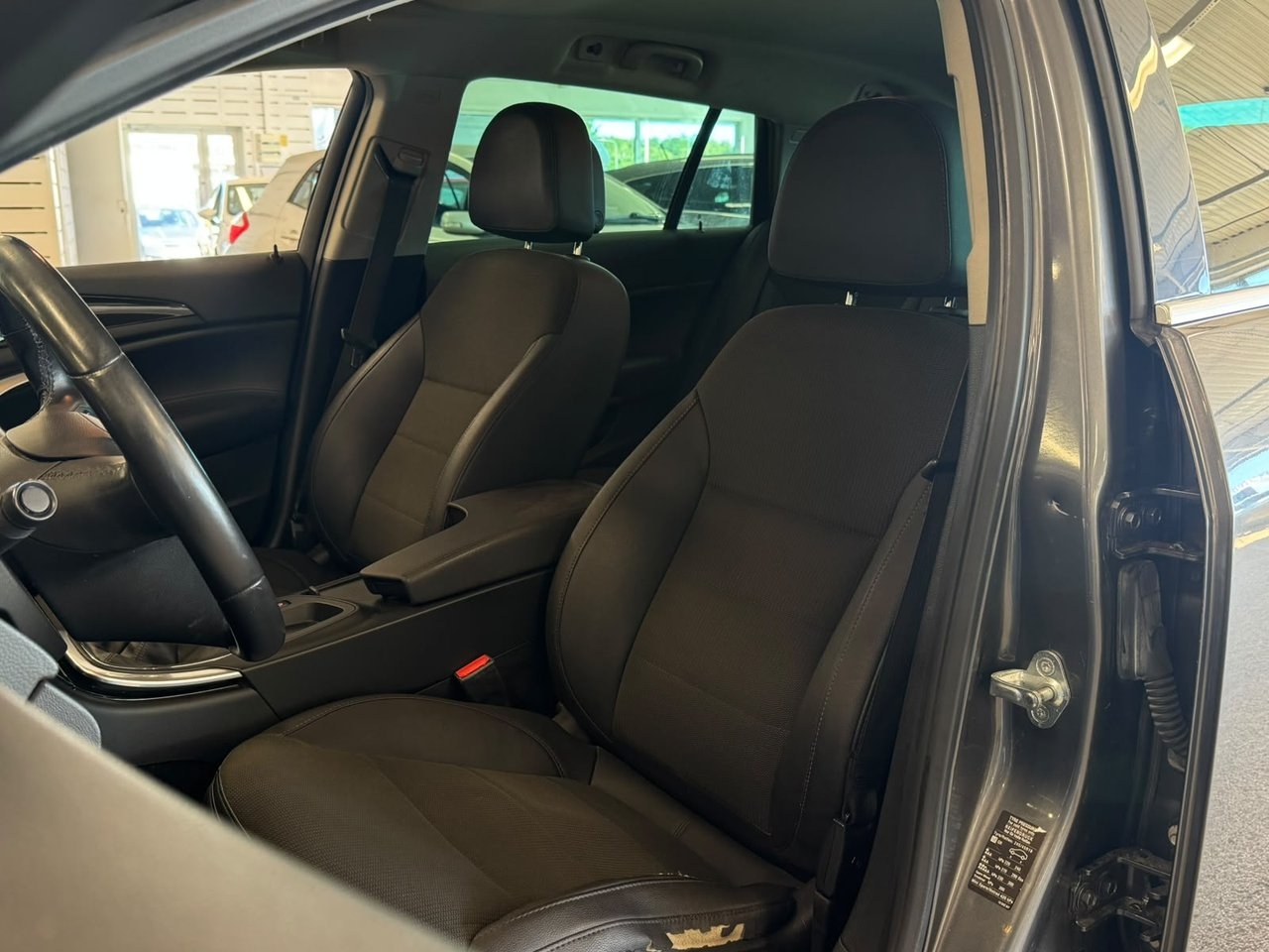Opel Insignia 2010, bild 6/10