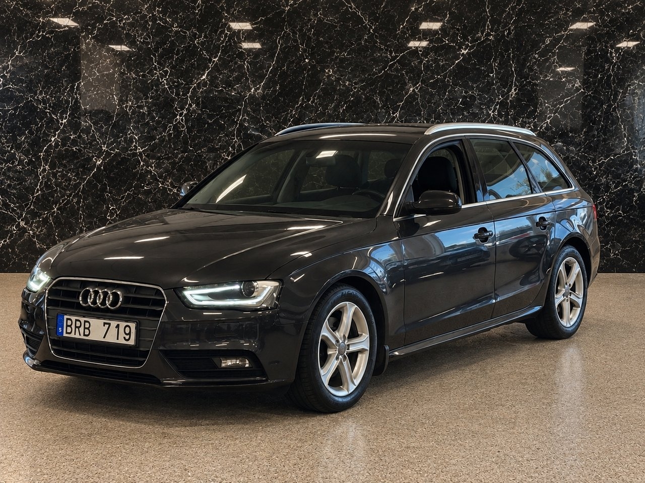 Audi A4 2014, bild 2/10