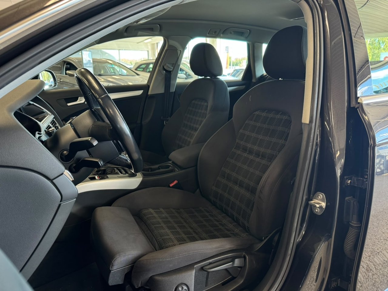 Audi A4 2014, bild 5/10