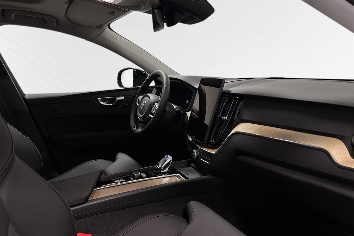 Volvo XC60 T6 Plus Dark Nordic Edition 2026, bild 6/10