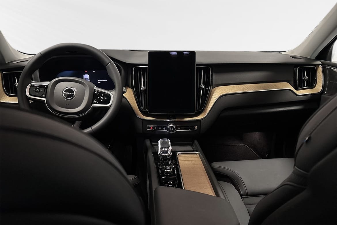 Volvo XC60 T6 Plus Dark Nordic Edition 2026, bild 5/10