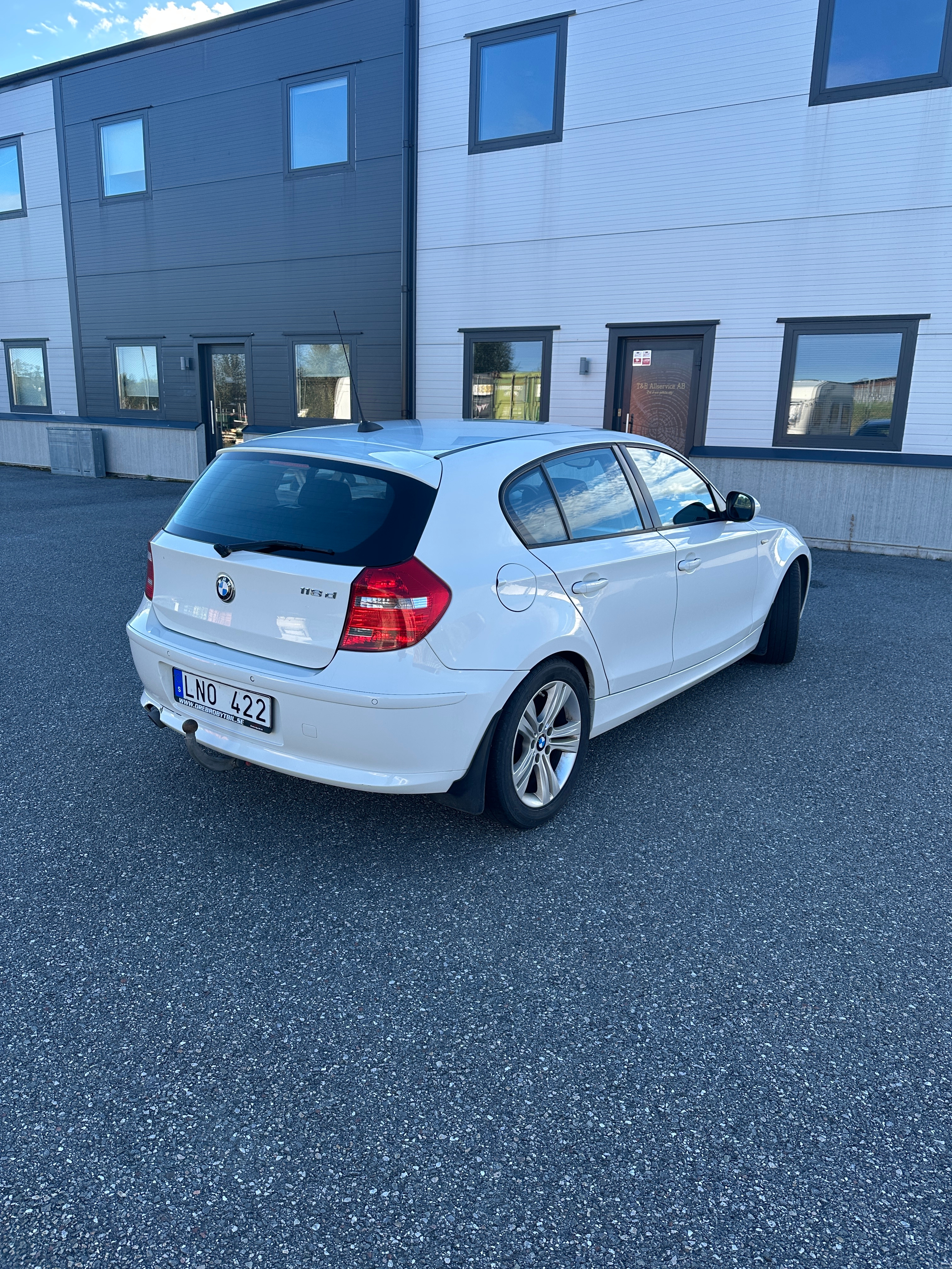 BMW 118 d 5-dörrars Steptronic 2011, bild 4/8