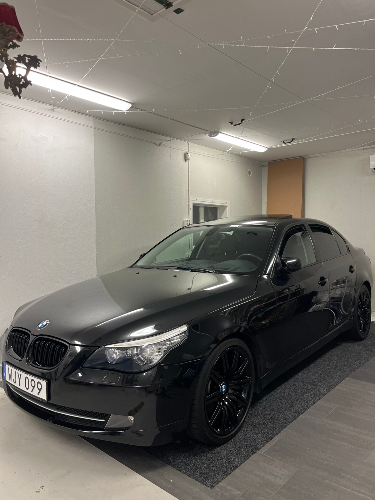 BMW 550