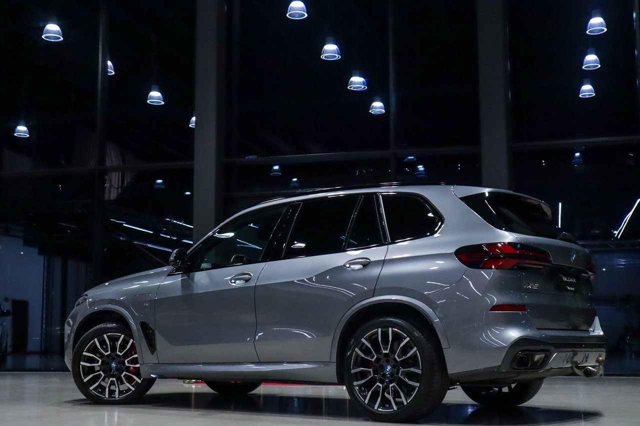 BMW X5 xDrive 50e M SPORT PRO INNOVA 2024, bild 6/10