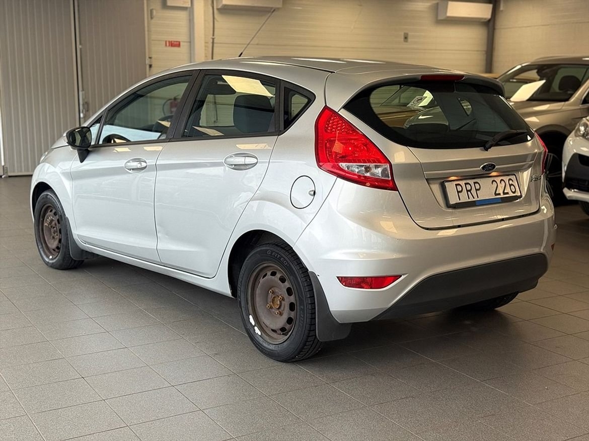 Ford Fiesta 2012, bild 5/10