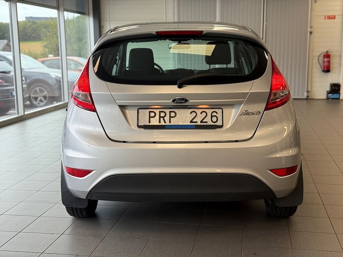 Ford Fiesta 2012, bild 4/10