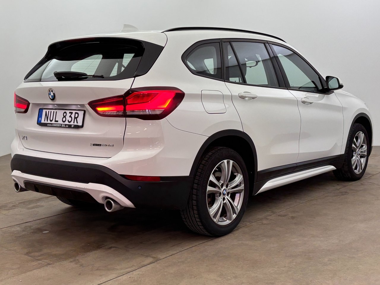 BMW X1 xDrive20d Steptronic Sport line 2020, kuva 6/10