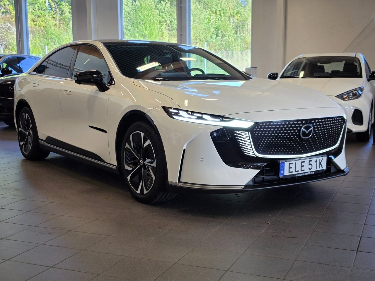 Mazda 6e 68.8 KWh Takumi 2025, bild 2/10