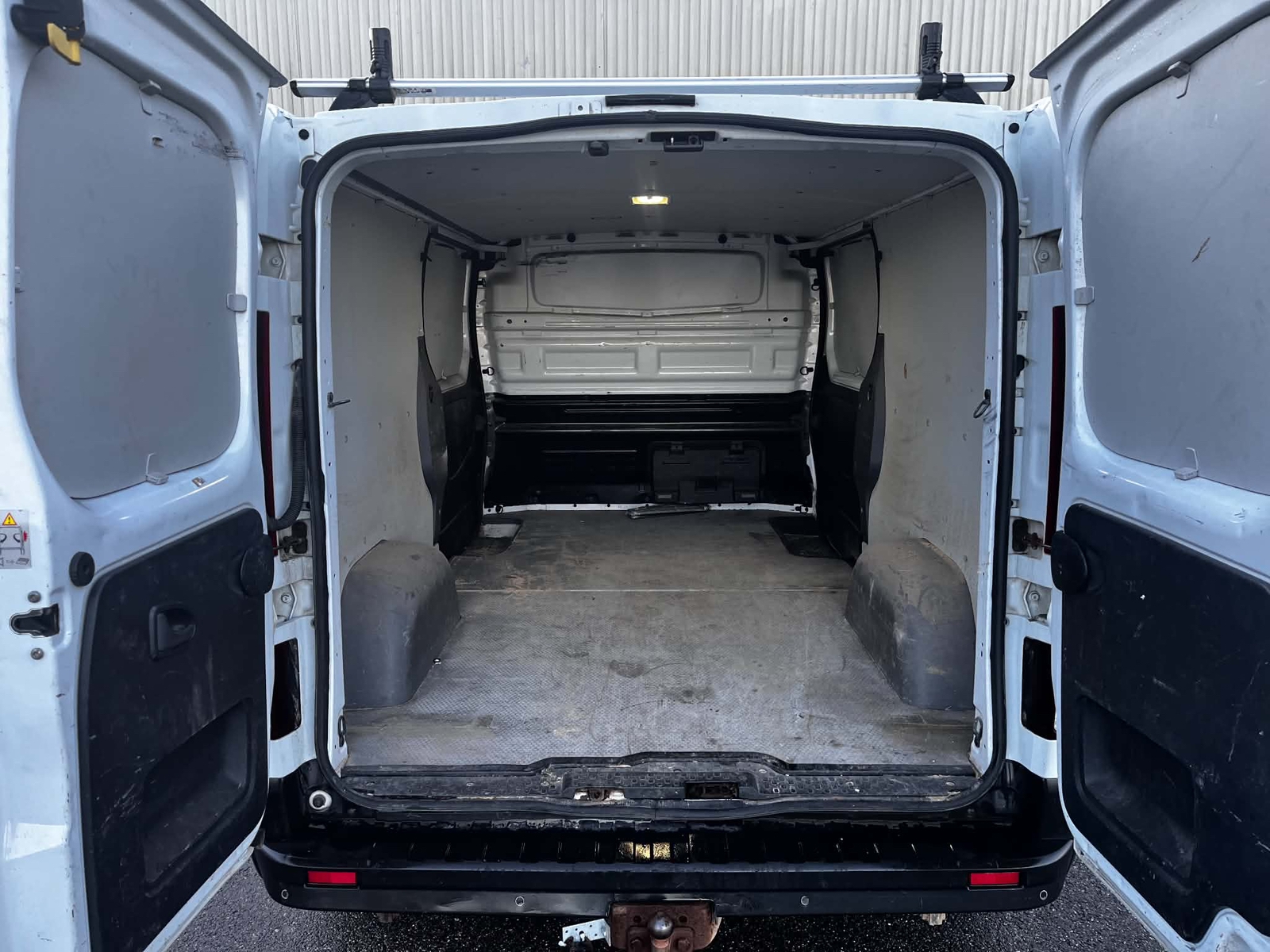 Renault Trafic 2016, bild 2/9