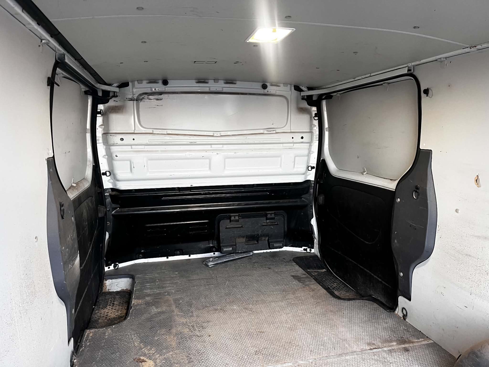 Renault Trafic 2016, bild 3/9