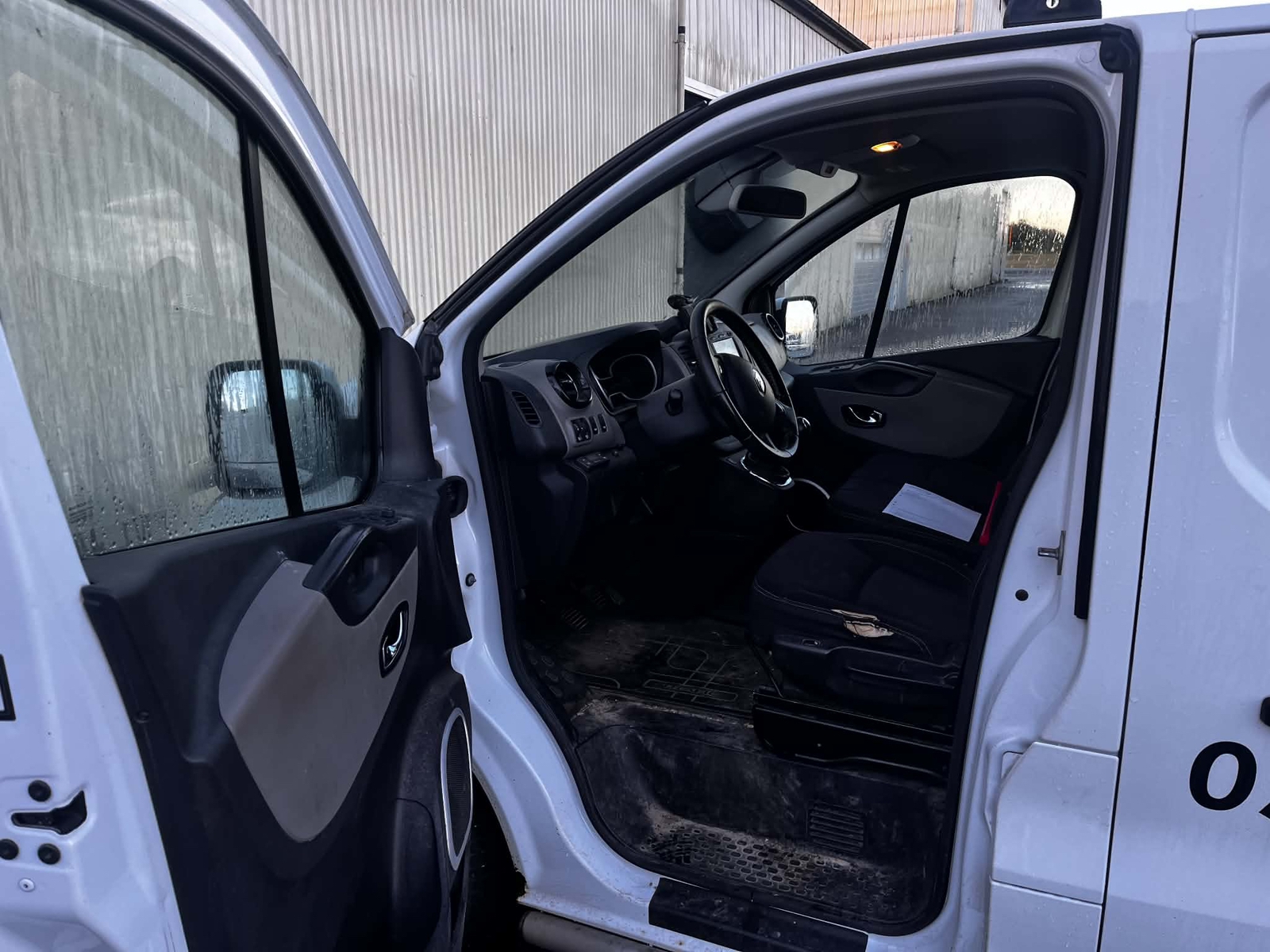 Renault Trafic 2016, bild 5/9