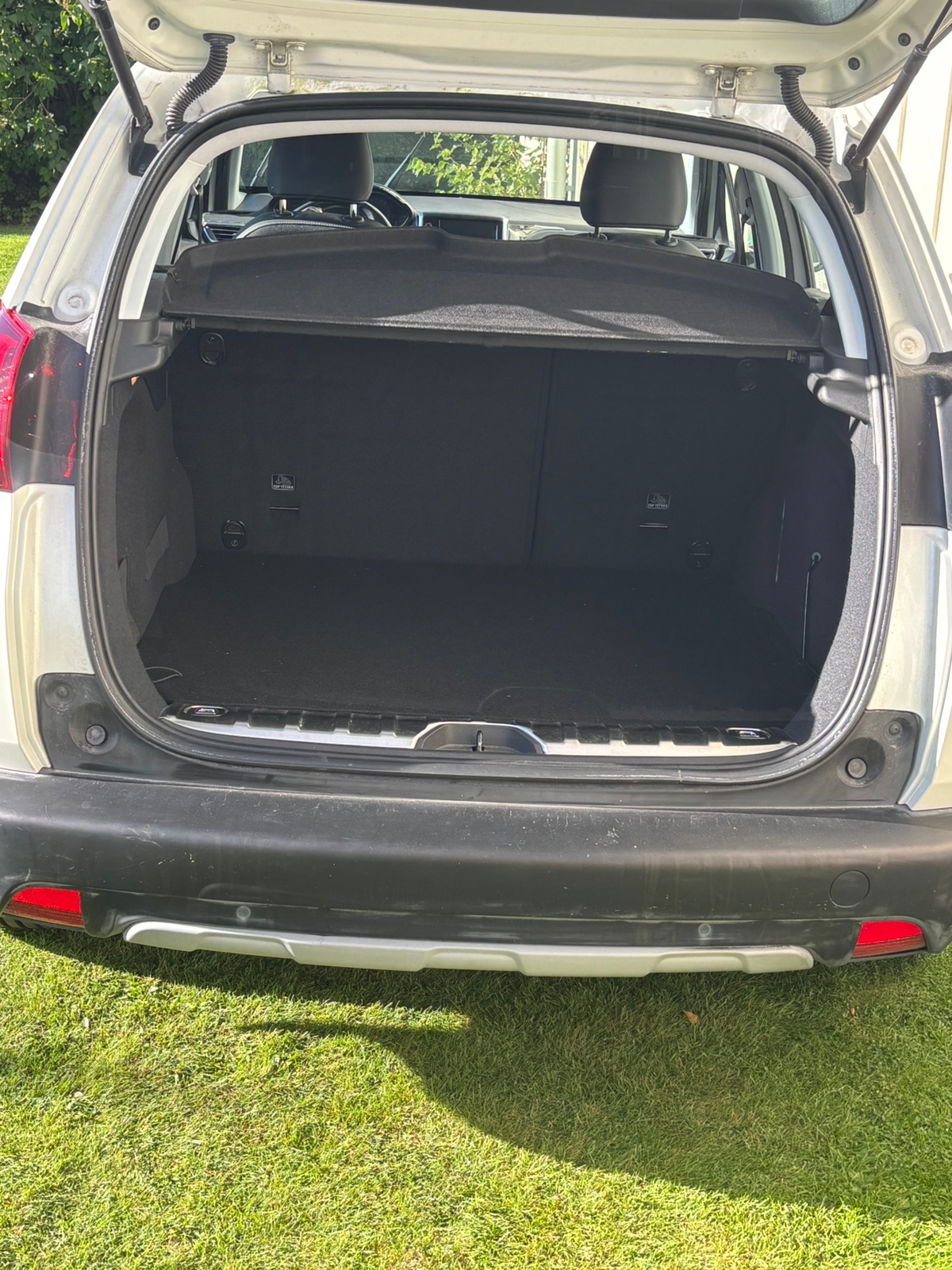 Peugeot 2008 1.2 PureTech 110 Manuell 2016, bild 4/10