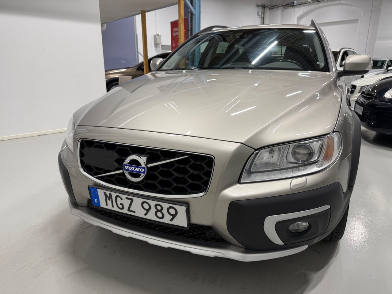 Volvo XC70 2016, photo 2/10