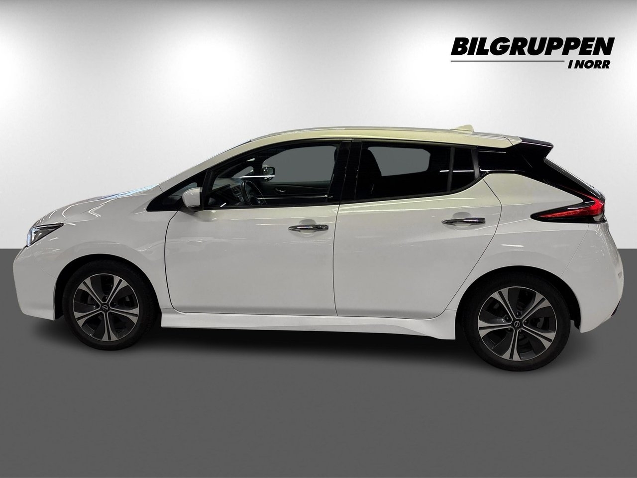 Nissan Leaf 40 kWh N-Connecta 2022, kuva 5/18